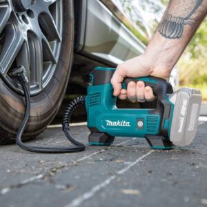 may-bom-hoi-dung-pin-makita-dmp180z-18v-5