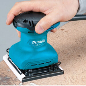 may-cha-nham-vuong-makita-m9200b-180w-2
