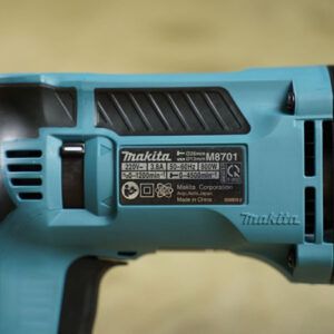 may-khoan-be-tong-makita-m8701b-5