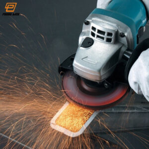 may-mai-goc-makita-9556hn-3