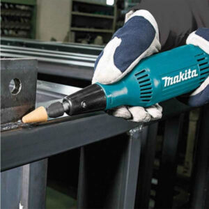 may-mai-khuon-makita-gd0603-4