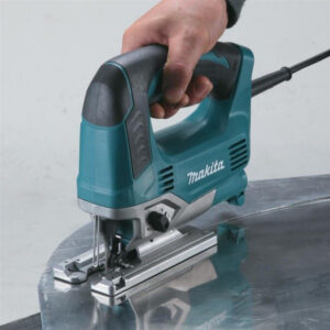 siaurapjuklis_makita_jv0600k_650_w_5_1359962743-600x600