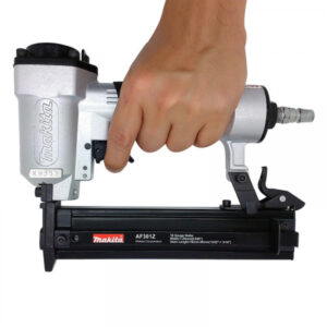 sung-ban-dinh-thang-makita-af301z-2